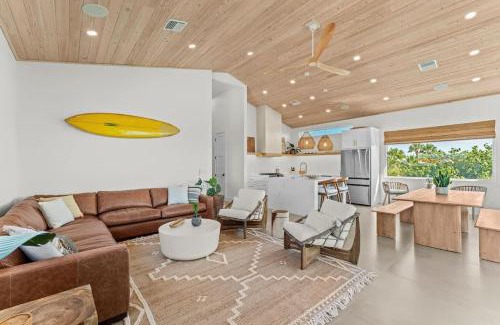 Orlando Beach House | One Palm