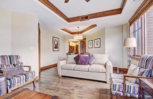 Peak 8 Apartment | One Ski Hill Place S8325