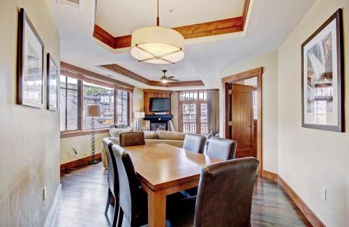 Peak 8 Apartment | One Ski Hill Place S8325