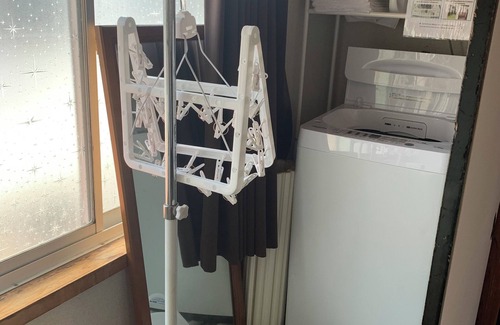 Ibaraki Apartment | Only one apartment is available for rent per day. Located on the second floor of a fashionable café, it is a quiet place to live and relax. Excellent access to Osaka and Kyoto