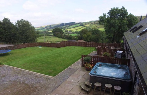 Trecastle Cottage | Onnen Fawr Barn