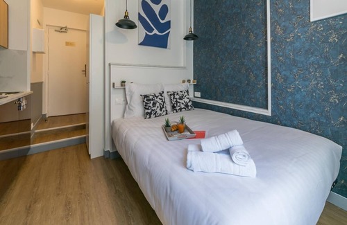 Quartier du Faubourg-Montmartre Apartment | Opéra - Rossini 24: cosy flat for 2