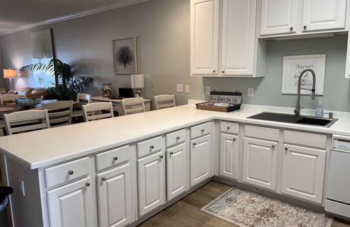 Orange Beach East Condo | OPEN DATES