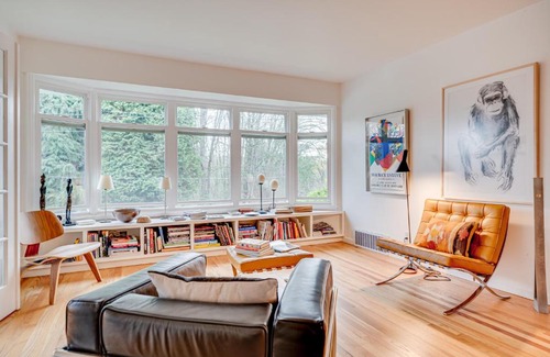 Stevens House | Open Layout with Patio! Cozy 2BR by the UW Arboretum home