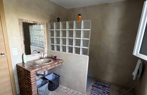 Tozar Bed & Breakfast | Open Mind Hostel