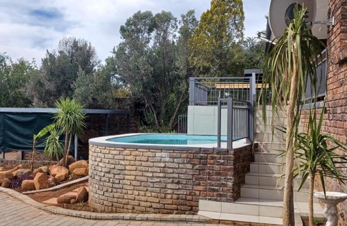 Vanderkloof Apartment | OppiDam Gastehuis