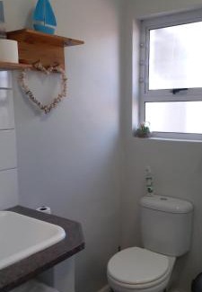 De Kelders House | Oppikoppi De Kelders