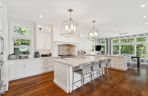 Water Mill House | Opulent Watermill Retreat: Exclusive Estate with Gourmet Kitchen & Outdoor Oasis