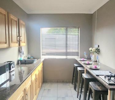 Boksburg Apartment | OR Tambo Rudman B self-Catering Home L2