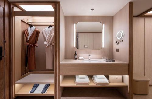 Longhu Qu Hotel | Orange Crystal Hotel MixC Shantou East Coast