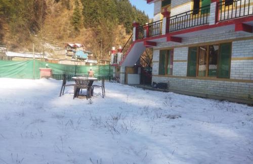 Banjar House | Orange sky home stay gadaGushaini near jibhi