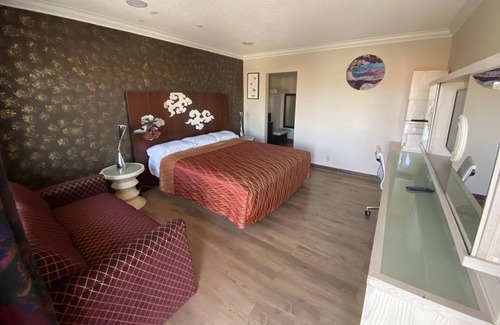 Orange Hotel | Orange Villa Park Motel