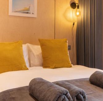 Cowbeech House | Orchard Barns