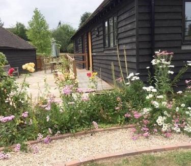 Upper Harbledown House | Orchard Cottage