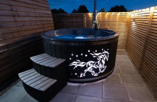 Collingham House | Orchard Stables by Wigwam Holidays