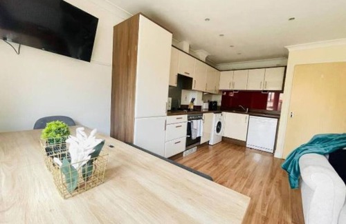 Cambridge House | Orchid House