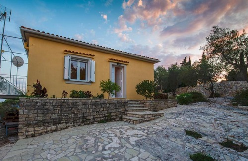 Vlachopoulatika Villa | Oregano Luxury Villa
