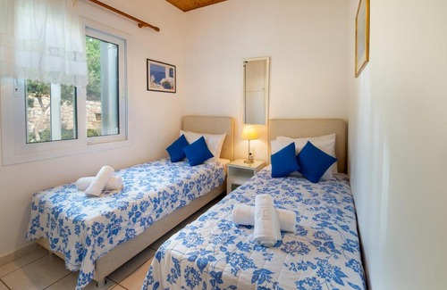 Vlachopoulatika Villa | Oregano Luxury Villa