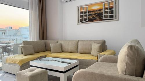 Sarande Apartment | Orges Apartment - Top-Lage in Saranda mit Balkon und Meerblick