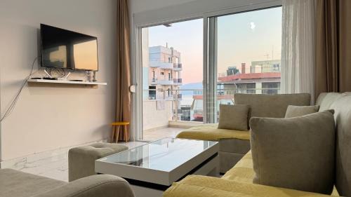 Sarande Apartment | Orges Apartment - Top-Lage in Saranda mit Balkon und Meerblick