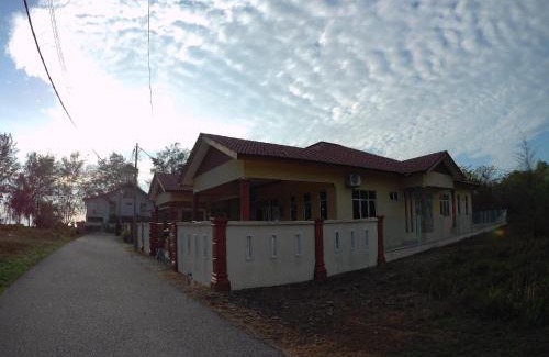 Kampung Sura Masjid House | Oriental Homestay Dungun