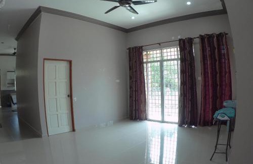 Kampung Sura Masjid House | Oriental Homestay Dungun