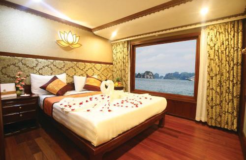 Hon Gai Boat Rental | Oriental Sails Cruise