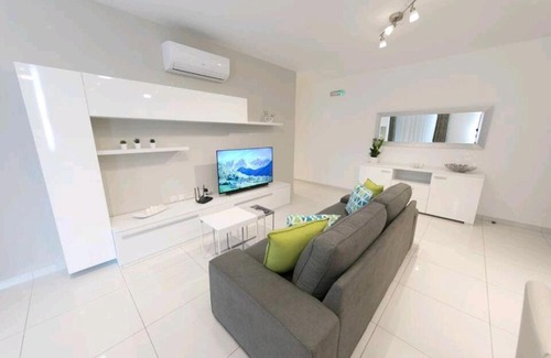 Qawra Apartment | Orion Court 4C Stunning and Luxurious 3 bedroom apartment