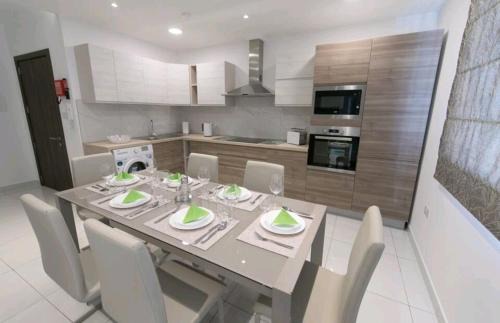 Qawra Apartment | Orion Court 4C Stunning and Luxurious 3 bedroom apartment