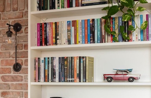 Haifa Apartment | Orita moment of silence