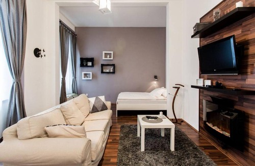 Erzsebetvaros Apartment | Orsi's sweet & lovely home