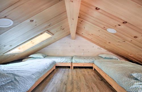 Florence House | Orwell Cabin on Sunrise Lake with Private Dock and BBQ