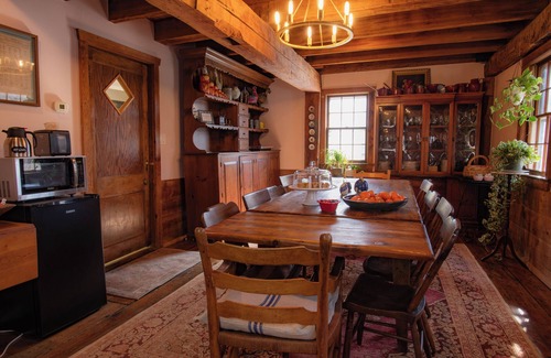 Raphine Cabin | Osceola Mill Inn & Cabin, Raphine - Lexington near I-81 and I-64