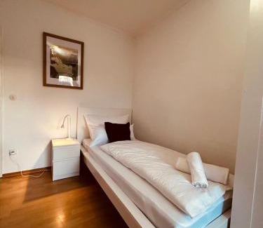 Ibbenbueren Apartment | Osnabrücker Strasse Wooon 6 I Teams I 3-Zimmer I WLAN I P