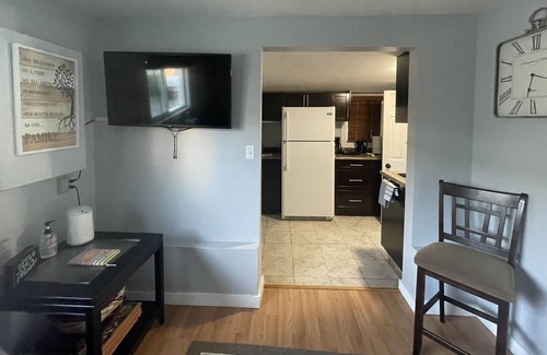 Okanagan-Similkameen Cabin | Osoyoos Beach Cabin | Perfectly Located