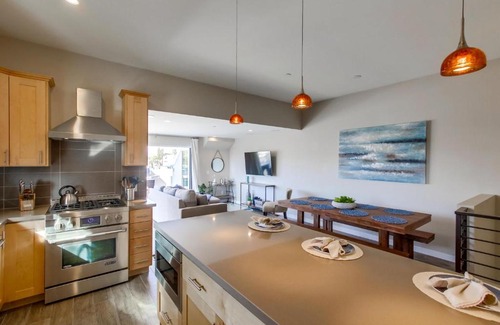 Mission Beach House | Ostend Villa