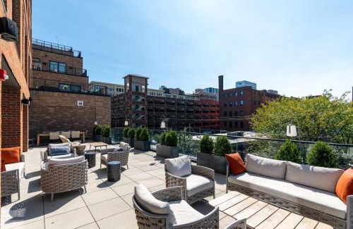 Pendleton Apartment | OTR 1 Bed Suite Free Parking Gym Pool Clubroom