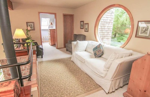 Otter Rock House | Otter Rock Hideaway Home