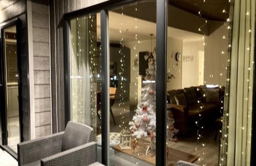 New Forest District Ski Chalet | Otters Rest Executive High Spec Lodge Shorefield County Park Lymington New Forest