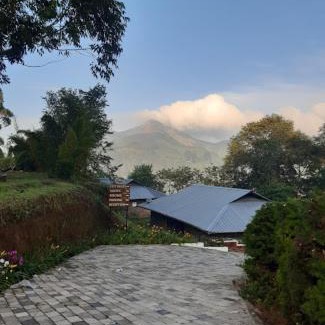 Kannan Devan Hills Resort | Ottway Hills Near Mattupetty Dam