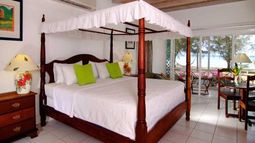 Oualie Bay Resort | Oualie Beach Resort