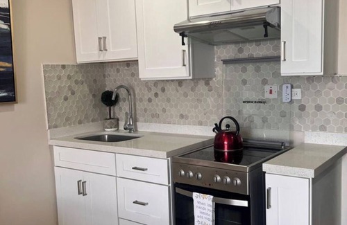Portmore Apartment | Our beautiful apartment over looks the ocean with complimentary WIFI