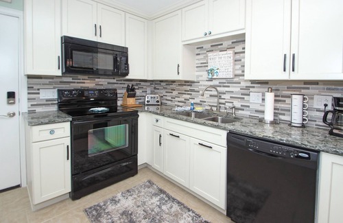 Folly Field Villa | our "Escape from New York"n4 person maximum occupancy