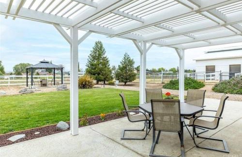 Paso Robles House | Our Farmhouse, Our Place: Cozy and Cute homestead!