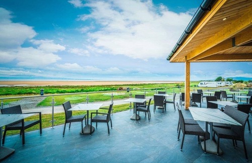 Cummertrees House | Our Ivy Caravans offer a premium relaxing caravan retreat.