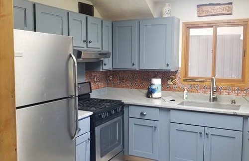 Breckenridge Park Estates House | Our Naturally Social Distanced Home.Your Privacy on Your Terms!