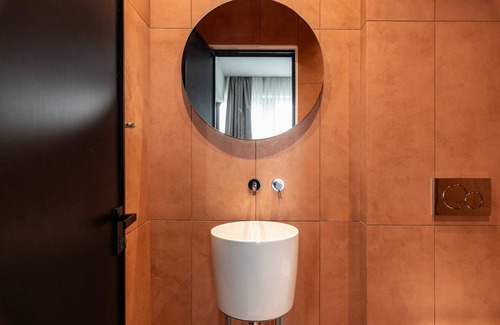 Psirri House | Ouranos - by Celestial Suites