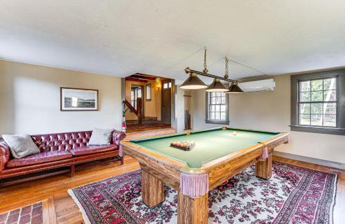 Tamworth House | Outdoor Fireplace and Pool Table Tamworth Home!