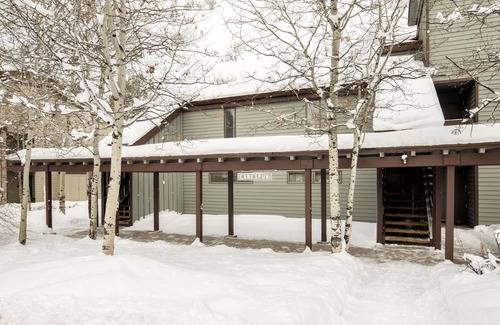 Moose Wilson Road Condo | Outpost: Larkspur 1222 - Perfect Aspens Location!