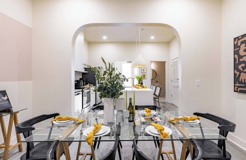 Historic Edgefield House | Outrider Buyout - 4 Units by AvantStay | 16 Bdrs